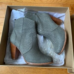 Joie Dalton Embossed Boot in Flint